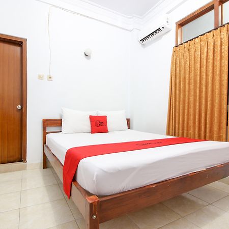 Reddoorz Plus Near Alun Alun Selatan Yogyakarta Buitenkant foto
