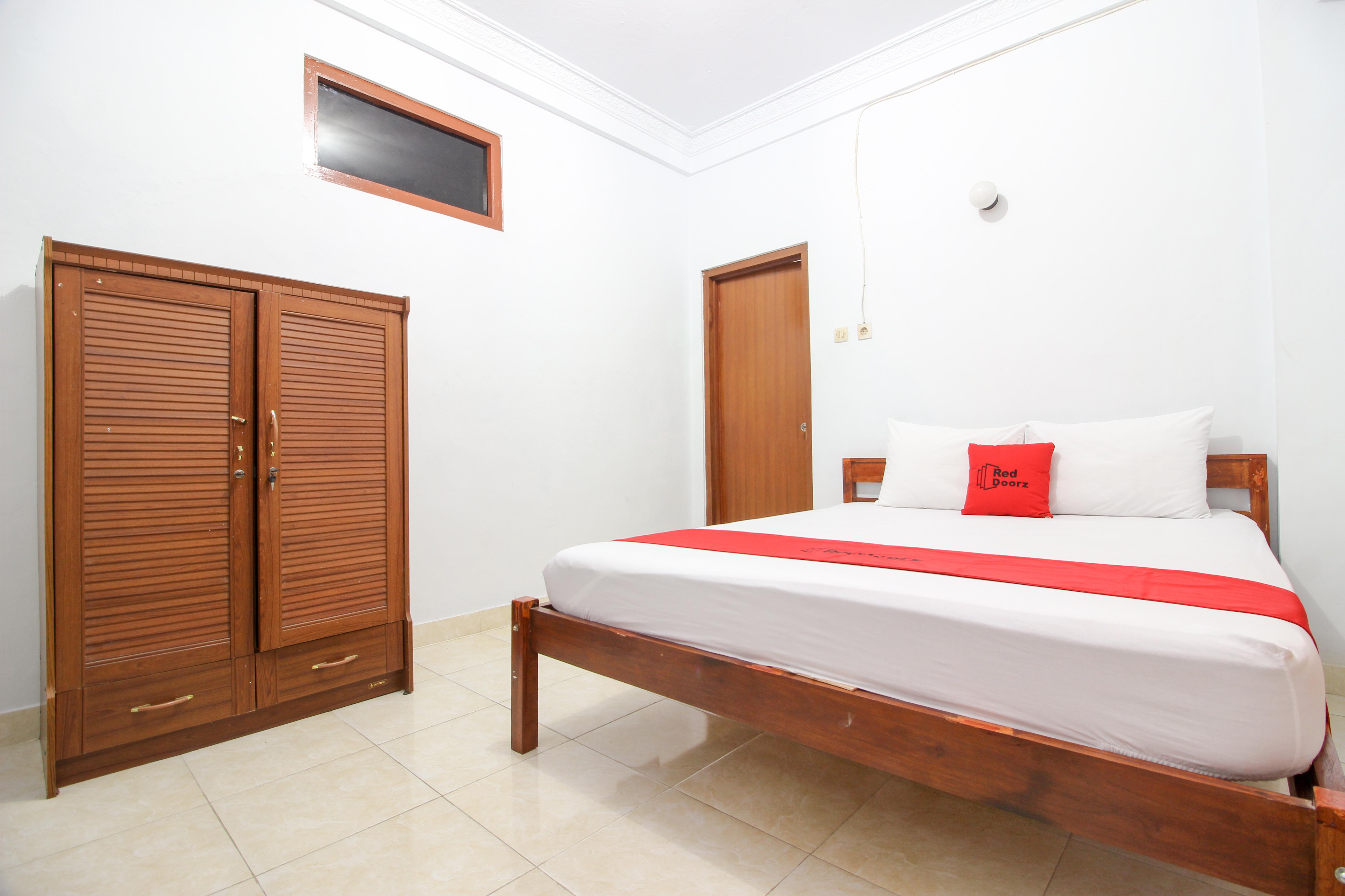 Reddoorz Plus Near Alun Alun Selatan Yogyakarta Buitenkant foto